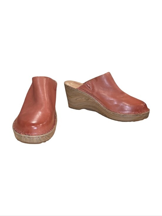 Born Shoes - Born Natalie Leather Wedge Mules in Rusty Coral Womens Size 8